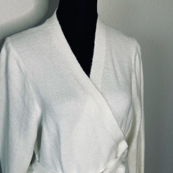 J.Crew Women’s Wrap Sweater Extra-Soft Wool Blend Ivory CE095 Size XL New - Picture 3 of 11